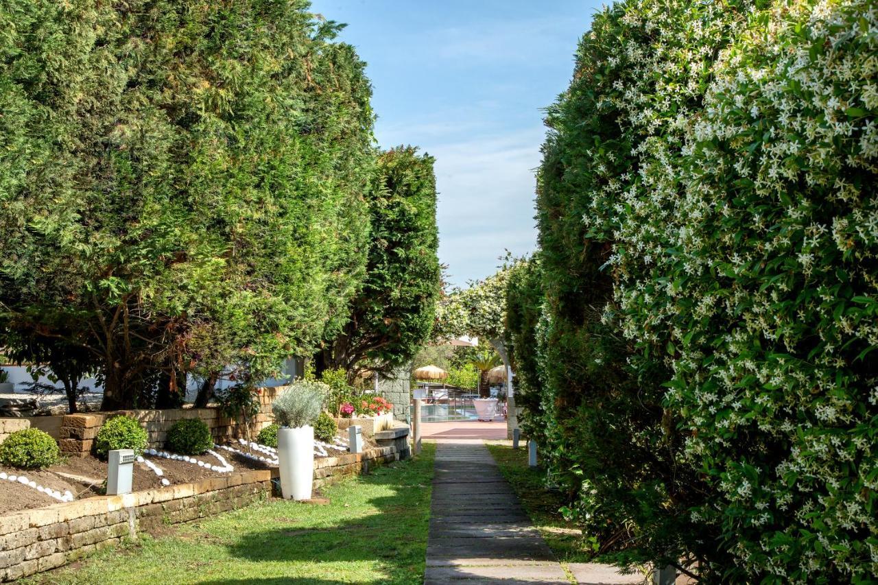 Montespina Park Hotel Naples Exterior photo